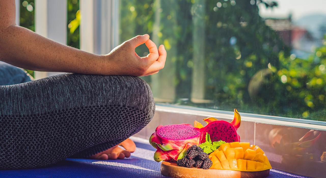 particular-diet-that-is-more-conducive-for-meditation-img women meditating
