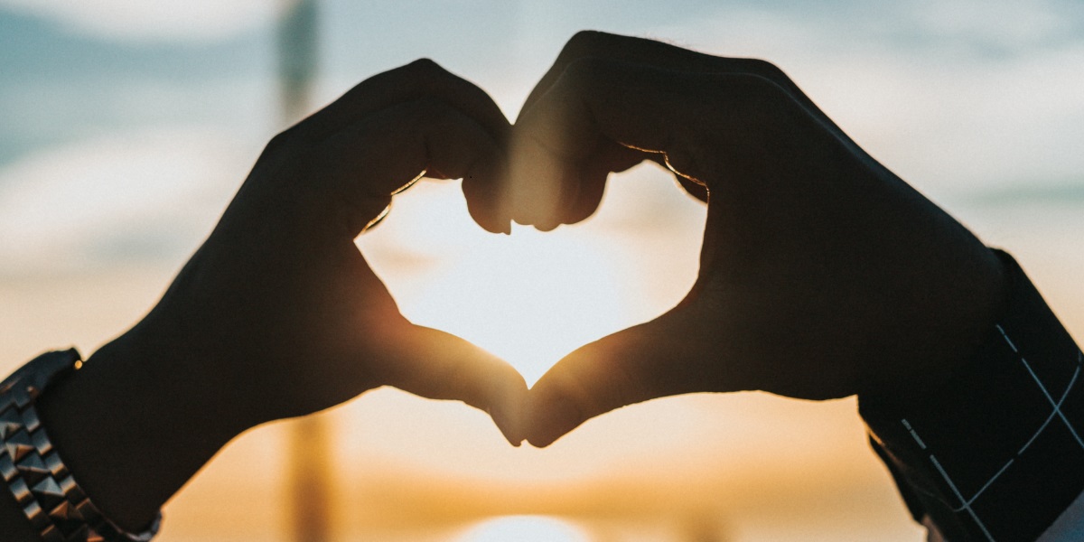360-Degrees-–-Love-1